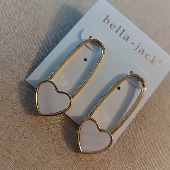 Earrings - Picture 4 of 8